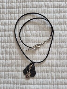 Black Shell Guitar Pick Pendant Necklace - Jewelry